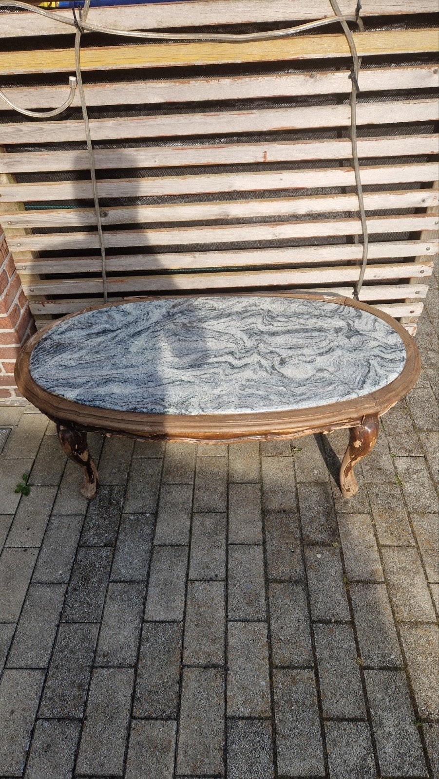 te koop tafel, Ophalen