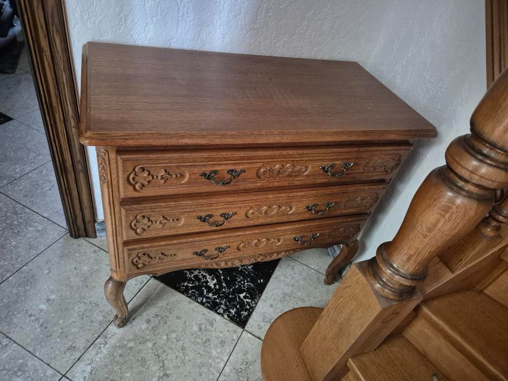 Magnifique Commode de Style Louis XV en Chêne - Très bon éta, Maison & Meubles, Armoires | Dressoirs, Chêne, Métal, Enlèvement