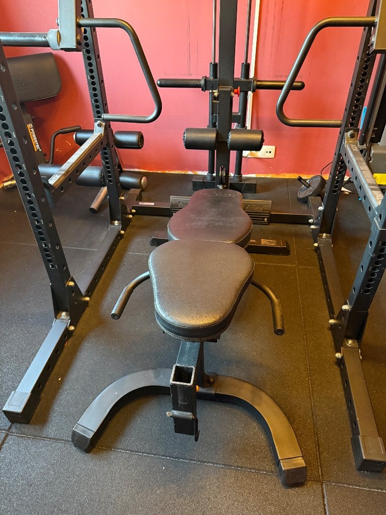 Banc de musculation réglable avec extensions Powertec, Enlèvement, Utilisé, Dos