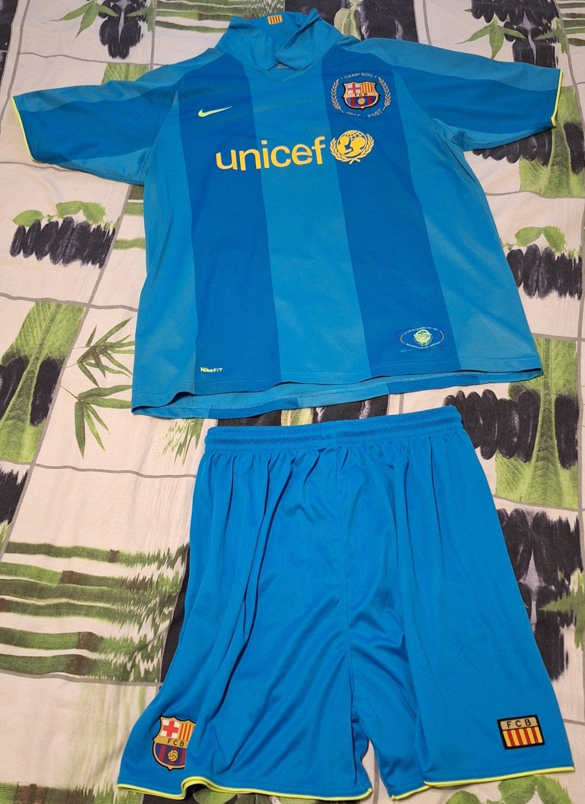 Ensemble extérieur Nike FC Barcelone 2007/08 - L - 50e anniv, Taille L, Enlèvement ou Envoi, Maillot