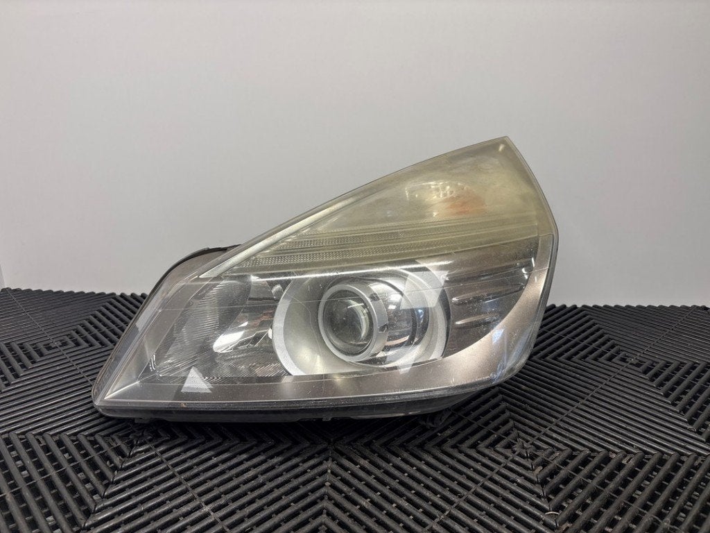 KOPLAMP LINKS Renault Espace (JK) (|8200394709|), Gebruikt, Renault, Valeo, 100, rue de Courcelles
75017  Paris, FR