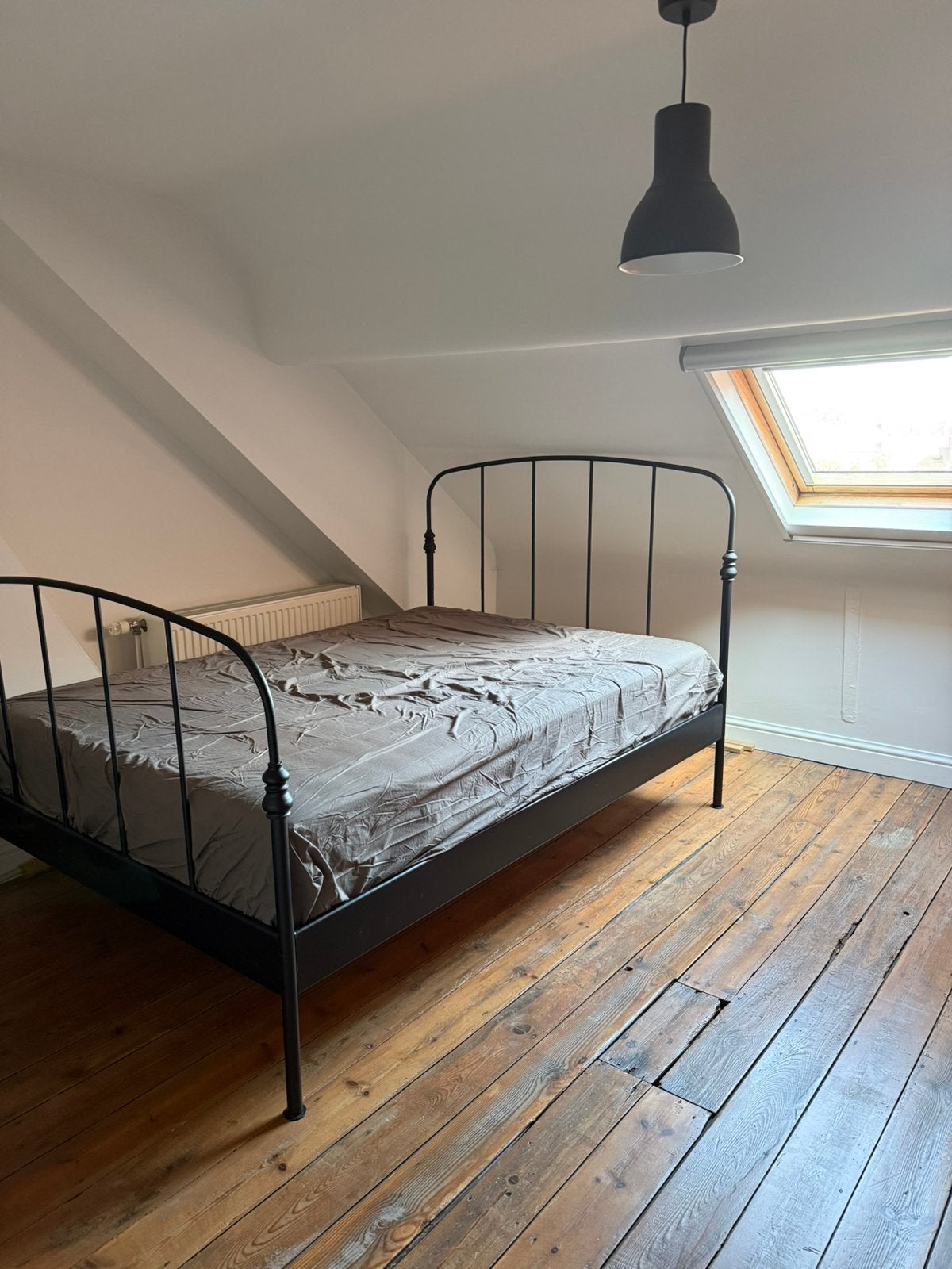 Bed inclusief matras, Huis en Inrichting, Ophalen, Zwart, Tweepersoons, Zo goed als nieuw