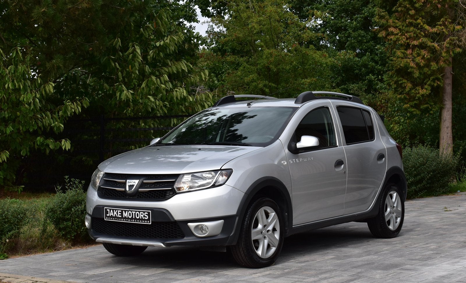 Sandero Stepway 0.9 TCe Stepway ** AIRCO ** GPS ** GARANTIE, Autos, Dacia, Argent ou Gris, Achat, 898 cm³, Entreprise