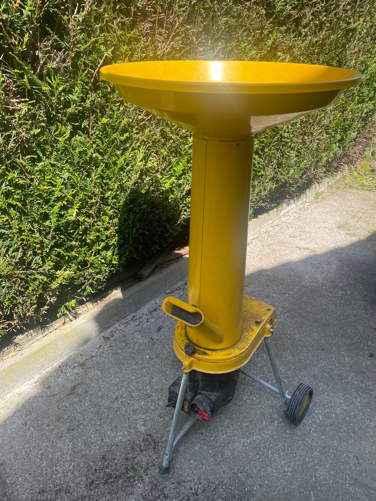 AL-KO h2200 broyeur de fines branches, Enlèvement, Utilisé, Électrique