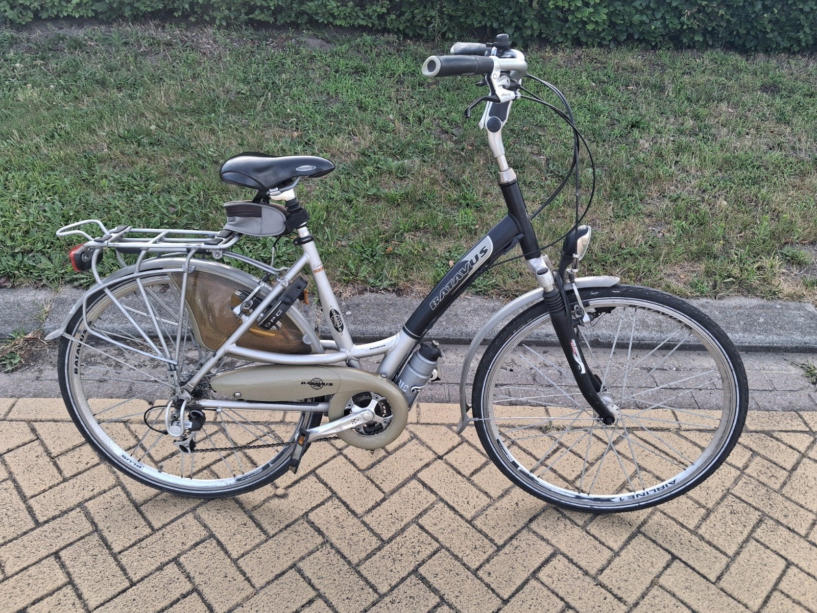 ZEER MOOIE DAMESFIETS BATAVUS !! WEINIG GEBRUIKT !!, Ophalen, Batavus