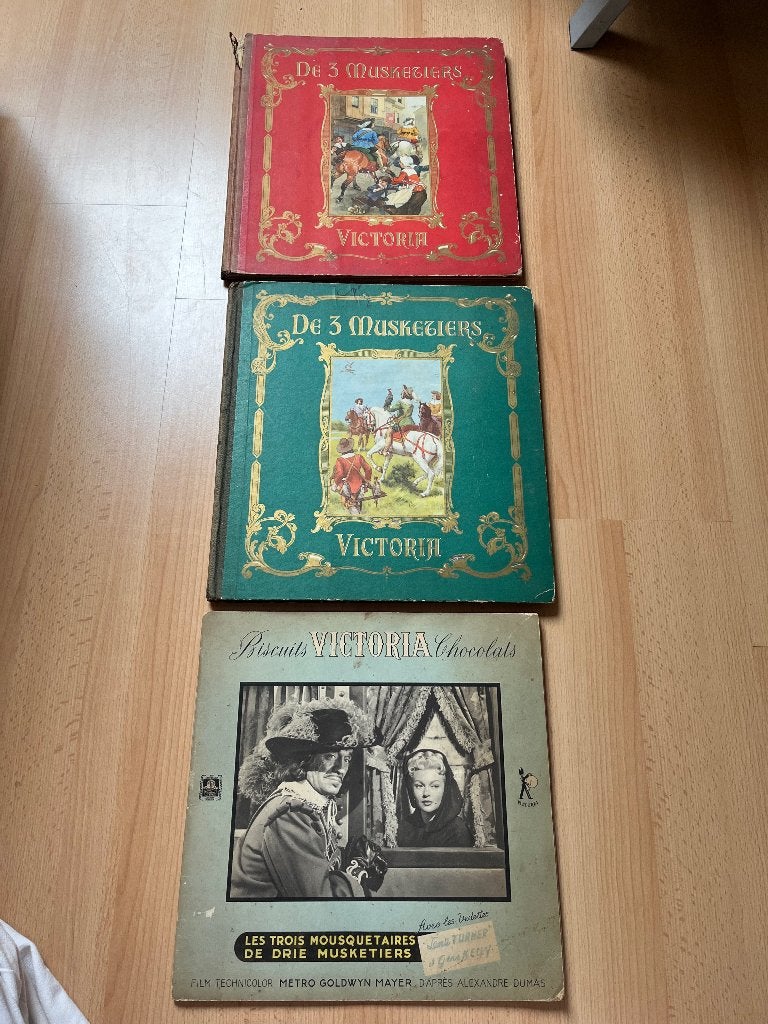 Prentenboek Victoria De 3 musketiers, Ophalen, Gelezen, Victoria, Prentenboek