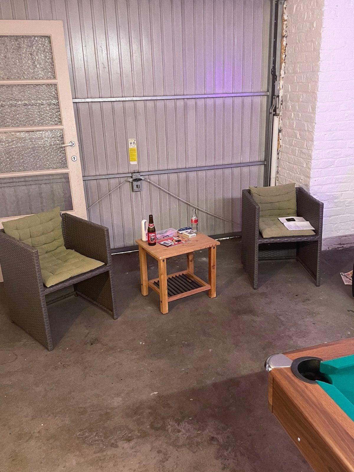 Fauteuil de Terrasse, Enlèvement