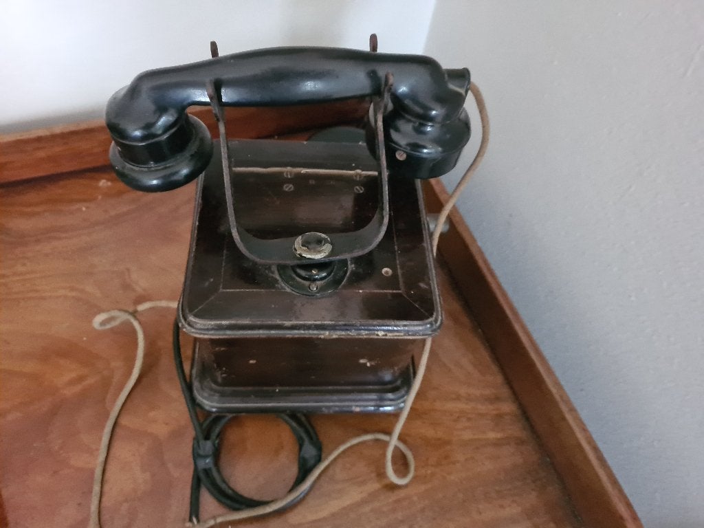 Oude telefoon, Ophalen