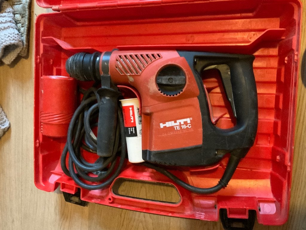 Hilti TE 16-C – Perforateur – Très peu servi – 2 mandrins, Bricolage & Construction, Enlèvement ou Envoi, Comme neuf, 600 watts ou plus