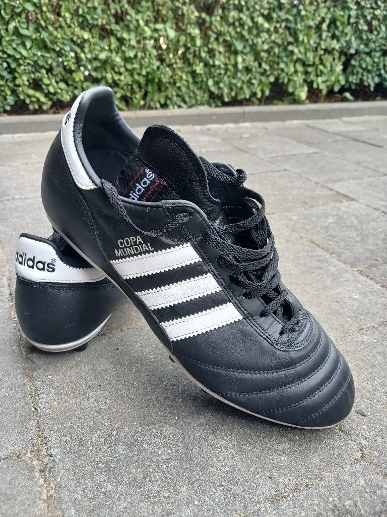 Chaussures de foot, Sports & Fitness, Football, Enlèvement, Comme neuf, Chaussures