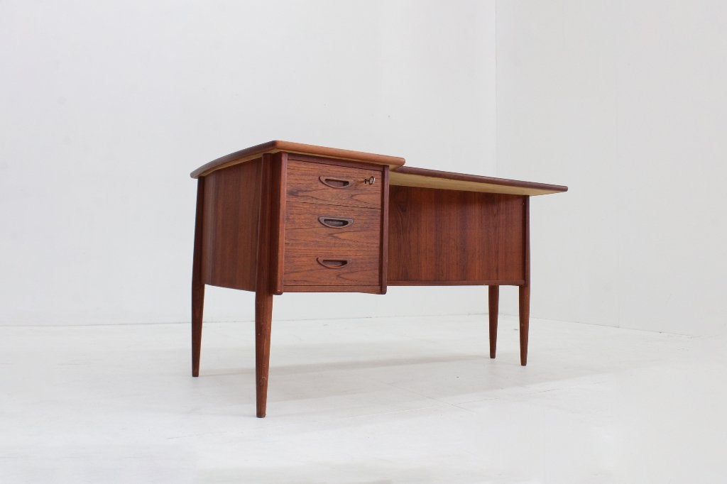 Vintage Deens teak bureau jaren 60, Huis en Inrichting, Bureaus, Zo goed als nieuw, Computerbureau, Overige merken, Vintage, Hout