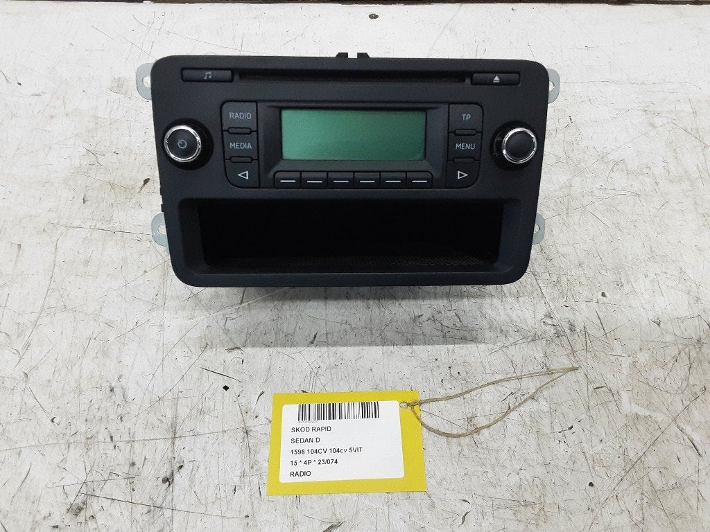 RADIO Skoda Rapid (01-2012/03-2022) (5J0035152C), Autos : Pièces & Accessoires, Autres pièces automobiles, Skoda, Utilisé