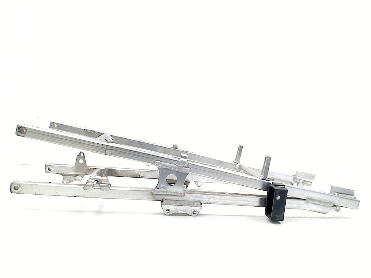 CHASSIS AUXILIAIRE ARRIÈRE Honda, Dhr. S. di Majo, Utilisé, Info@cama-motorparts.nl, P.J. Troelstraweg 8 8
3144 CX  MAASSLUIS, NL