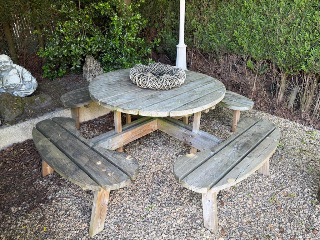 Rustieke ronde picknicktafel / tuinset te koop, Table à dinner, Salons de jardin, Comme neuf, Enlèvement