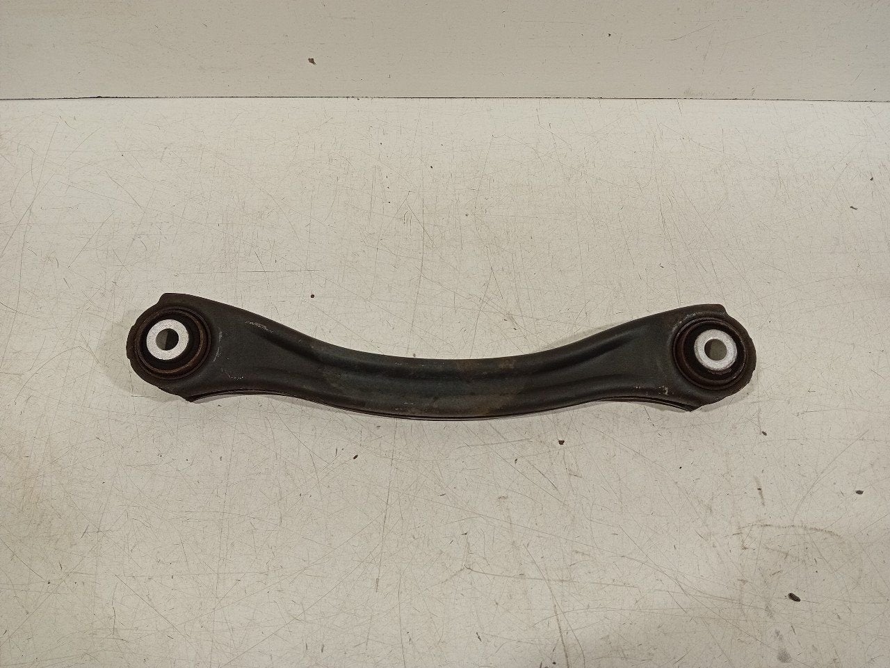 Draagarm links achter Mercedes-Benz SLK-Klasse, Onderdelen@venauto.nl, Van der Ven Autorecycling B.V., Gebruikt, Ettenseweg 76, 4706 PB Roosendaal, The Netherlands