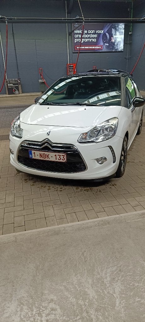Citroën DS3, Boîte manuelle, Noir, Particulier, Tissu