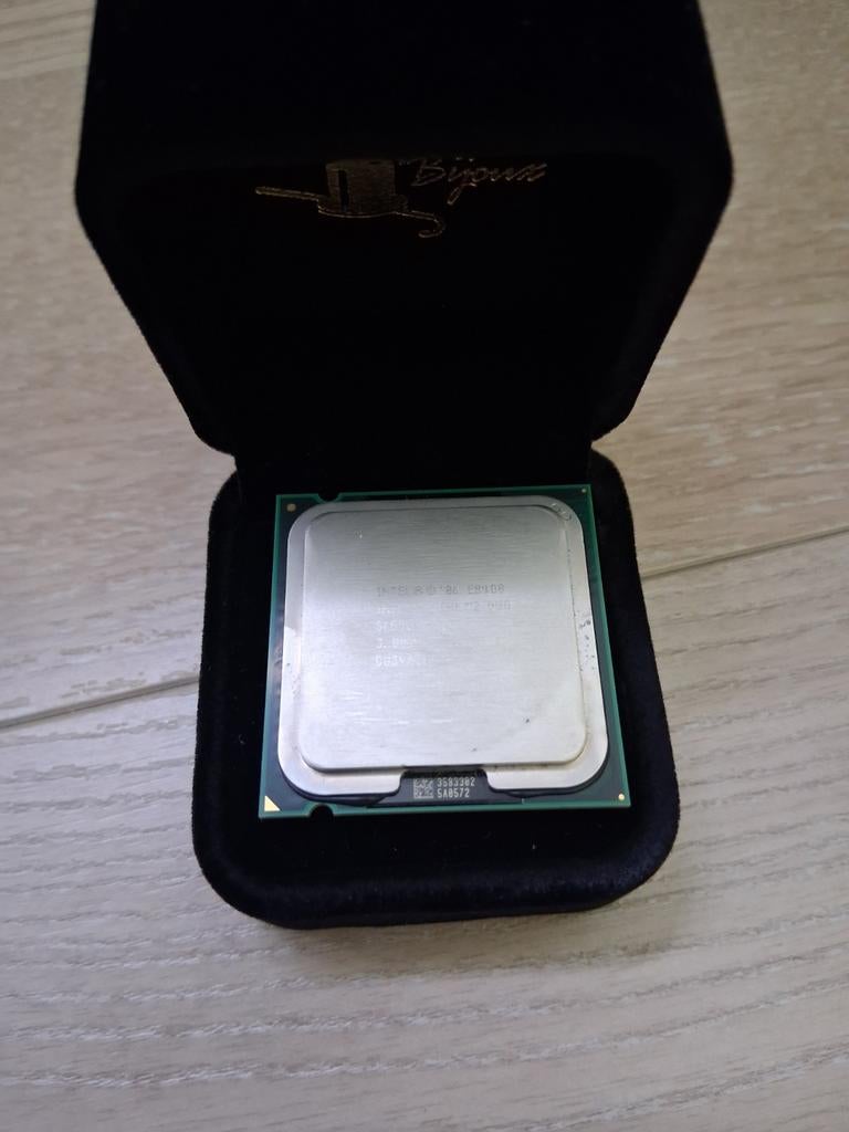 Intel core 2 duo, Computers en Software, Processors, Ophalen, Lga 775, Minder dan 2 Ghz, Zo goed als nieuw
