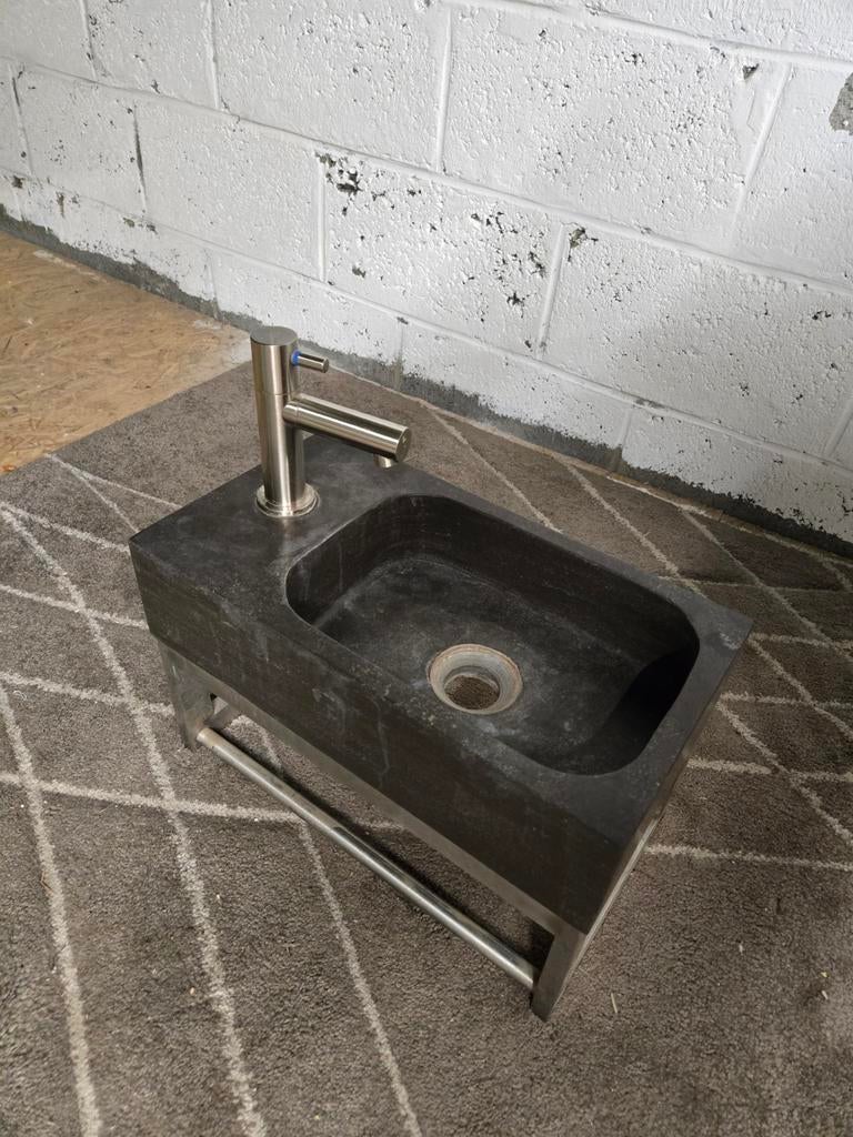 Handwasbak van natuursteen, Minder dan 50 cm, Ophalen of Verzenden, Zo goed als nieuw, Minder dan 25 cm