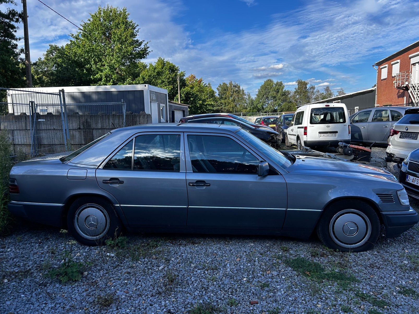 Mercedes E250 2.5 Turbo Diesel km 236 000 km d'ici 1990, Autos, Argent ou Gris, Achat, 2500 cm³, Entreprise