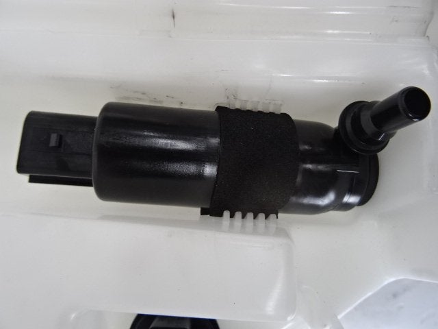 LAVE-GLACE POMPE AVANT Audi Q7 (4MB / 4MG) (6R0955681), Utilisé, Audi