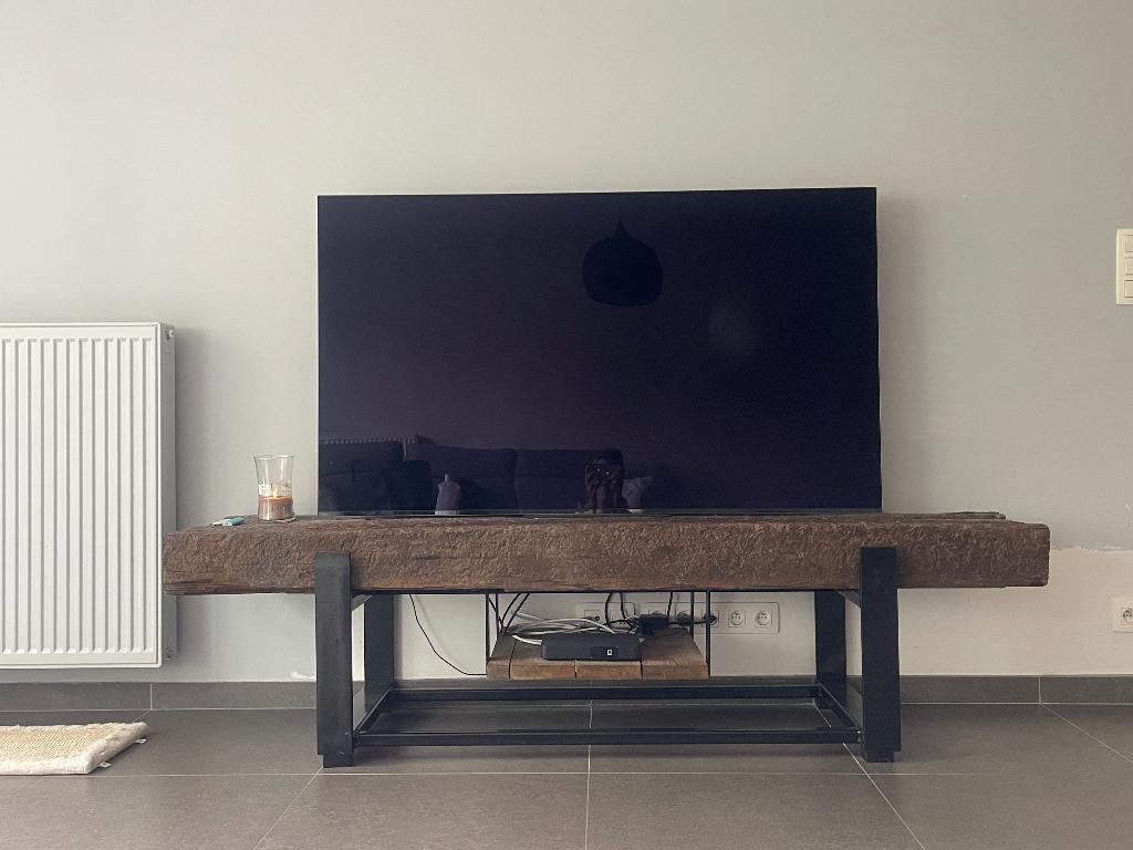 Tv-meubel – massief hout & zwart staal, Ophalen, Gebruikt, 75 cm of meer, Minder dan 100 cm