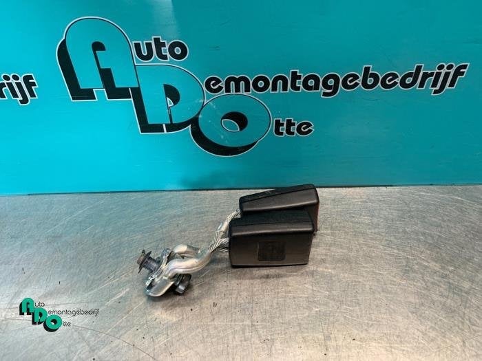Insertion ceinture de sécurité arrière gauche d'un Seat L, -, 3 mois de garantie, Utilisé, -
