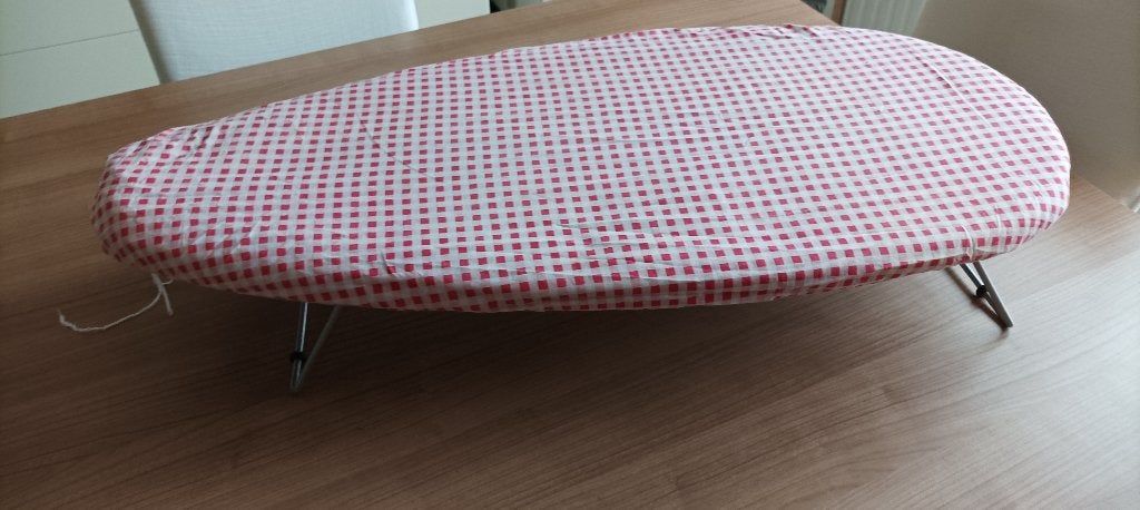 Jeanette , mini table à repasser 80 x 37 cm, parfait état, Electroménager, Enlèvement ou Envoi, Utilisé