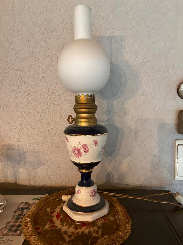 Vintage lampadaire met roosjes, Ophalen