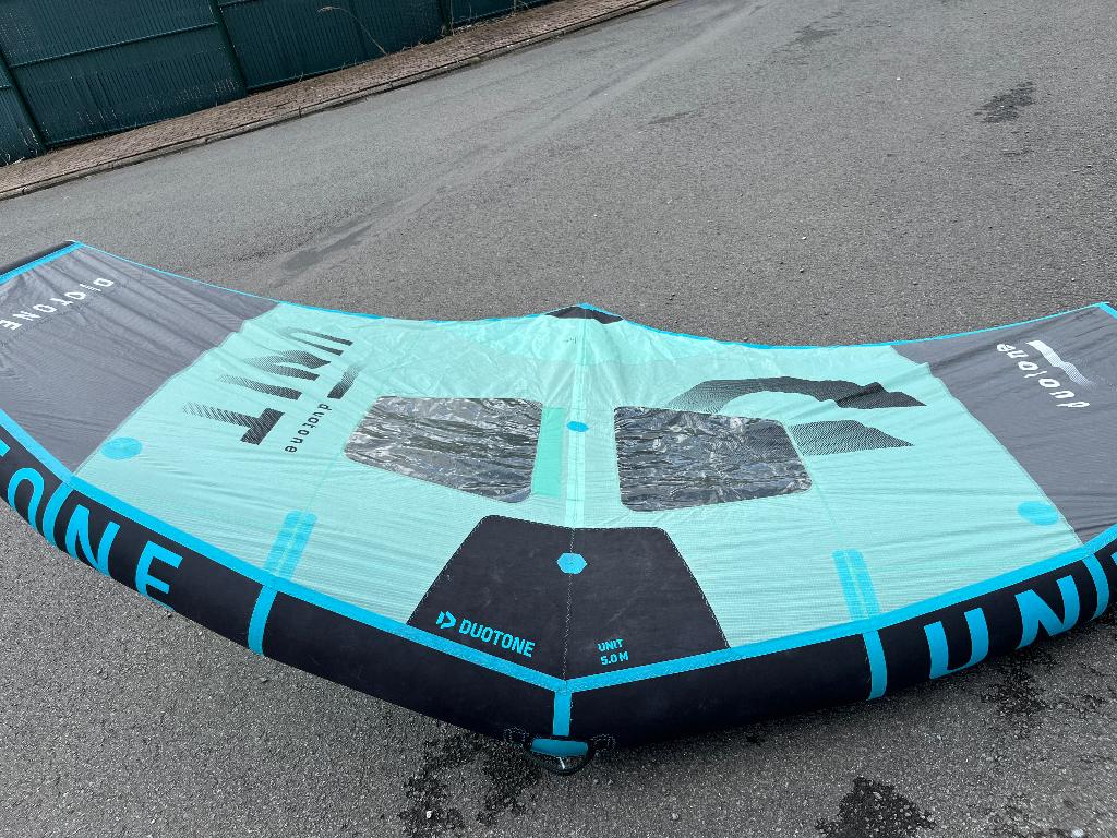 Aile wing Duotone unit 5 m2, Sports nautiques & Bateaux, Planche à voile, Enlèvement, Utilisé, 5 à 6.5 m², Avec sac de transport