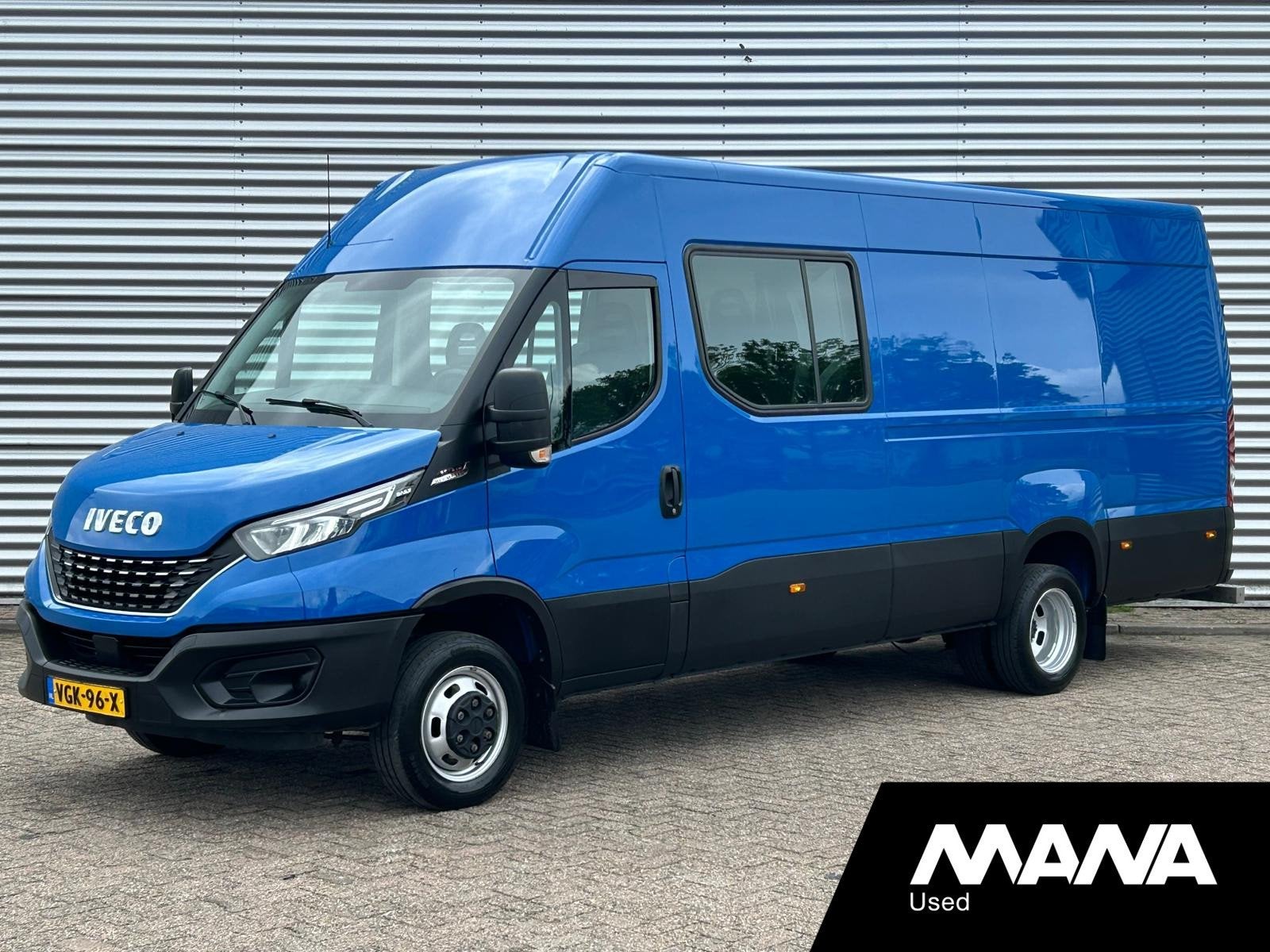 Iveco Daily 35C21 3.0L 210pk DC Automaat Cruise Camera, Automaat, 4 deurs, Achterwielaandrijving, Gebruikt