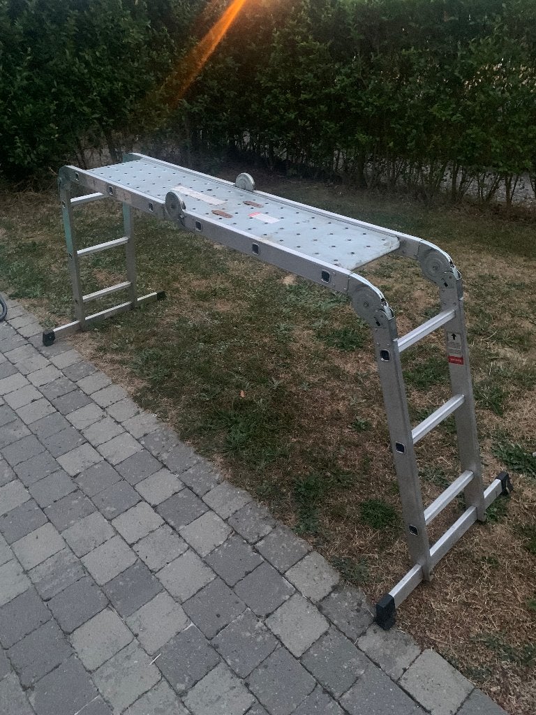Echelle, Bricolage & Construction, 2 à 4 mètres, Pliable ou rétractable/escamotable, Comme neuf, Échelle