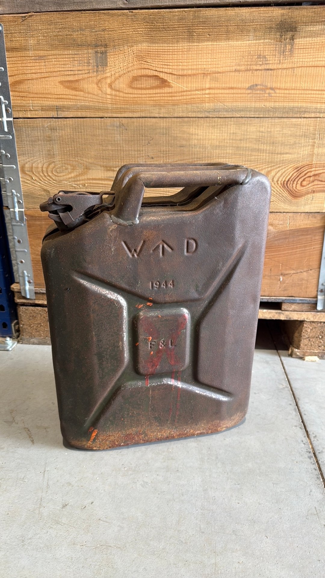 Jerrycan 1944, Enlèvement ou Envoi, Armée de terre