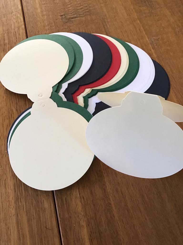 Kaartjes in de vorm van een bal, Hobby & Loisirs créatifs, Cartes | Fabrication, Enlèvement ou Envoi, Comme neuf