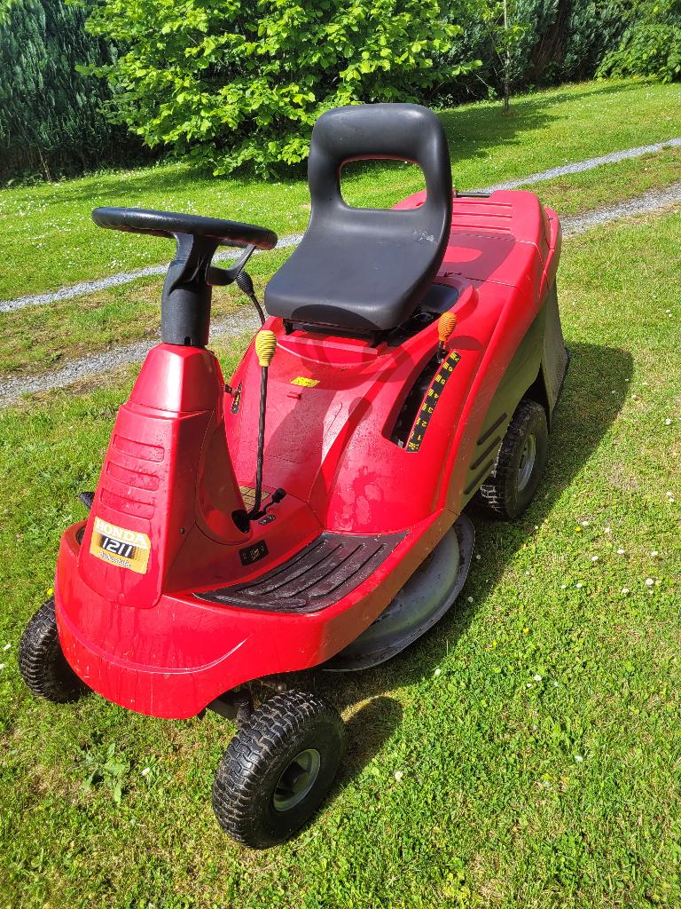 Tracteur tondeuse Honda 1211h, Jardin & Terrasse, Tondeuses autoportées, Honda, Enlèvement ou Envoi, Moins de 90 cm, Utilisé