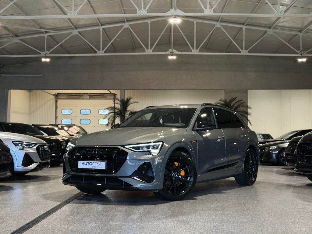 Audi E-Tron 50 Quattro S-Line « Édition noire Chronos gris, Autos, Audi, Entreprise, Achat, e-tron, ABS, Caméra de recul, Phares directionnels