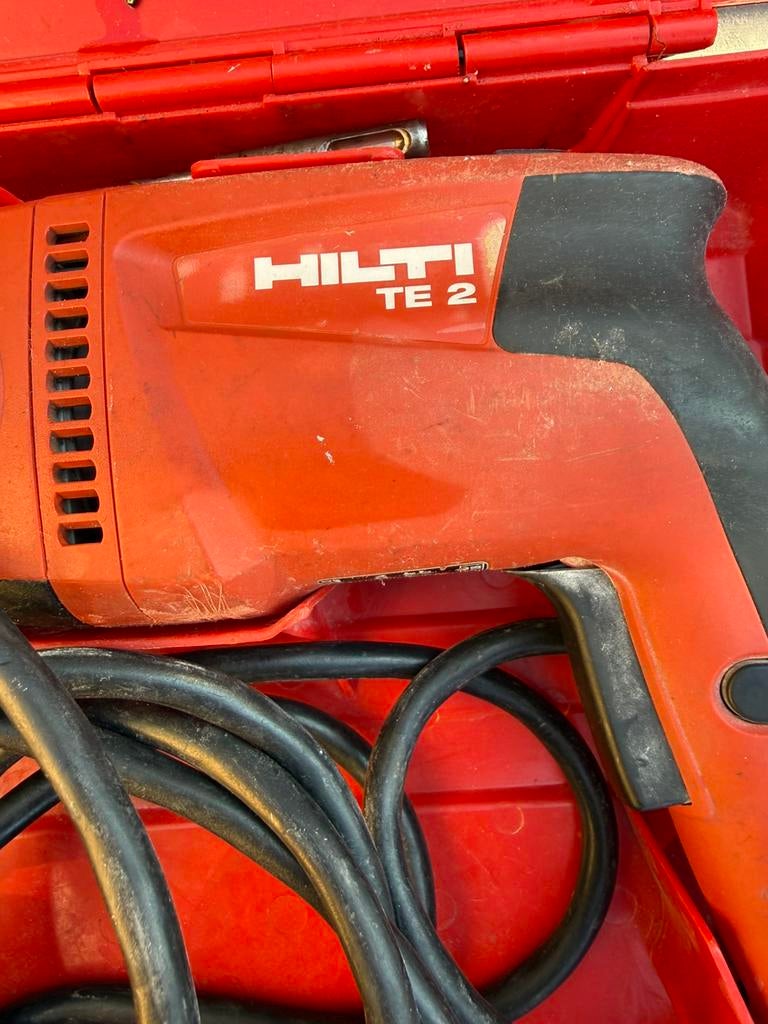 Hilti te 2, Ophalen, Zo goed als nieuw, Boormachine