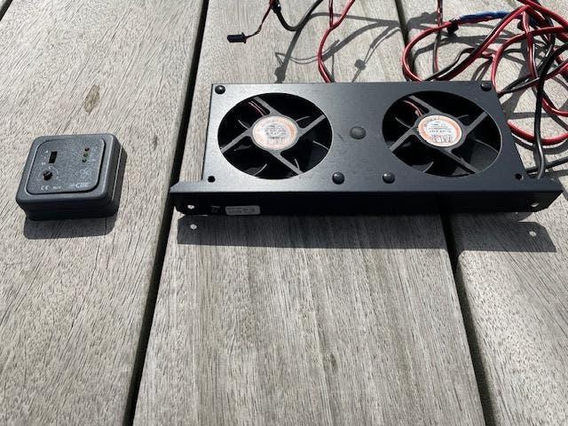 Ventilator 12v koelkast, Ophalen of Verzenden, Zo goed als nieuw