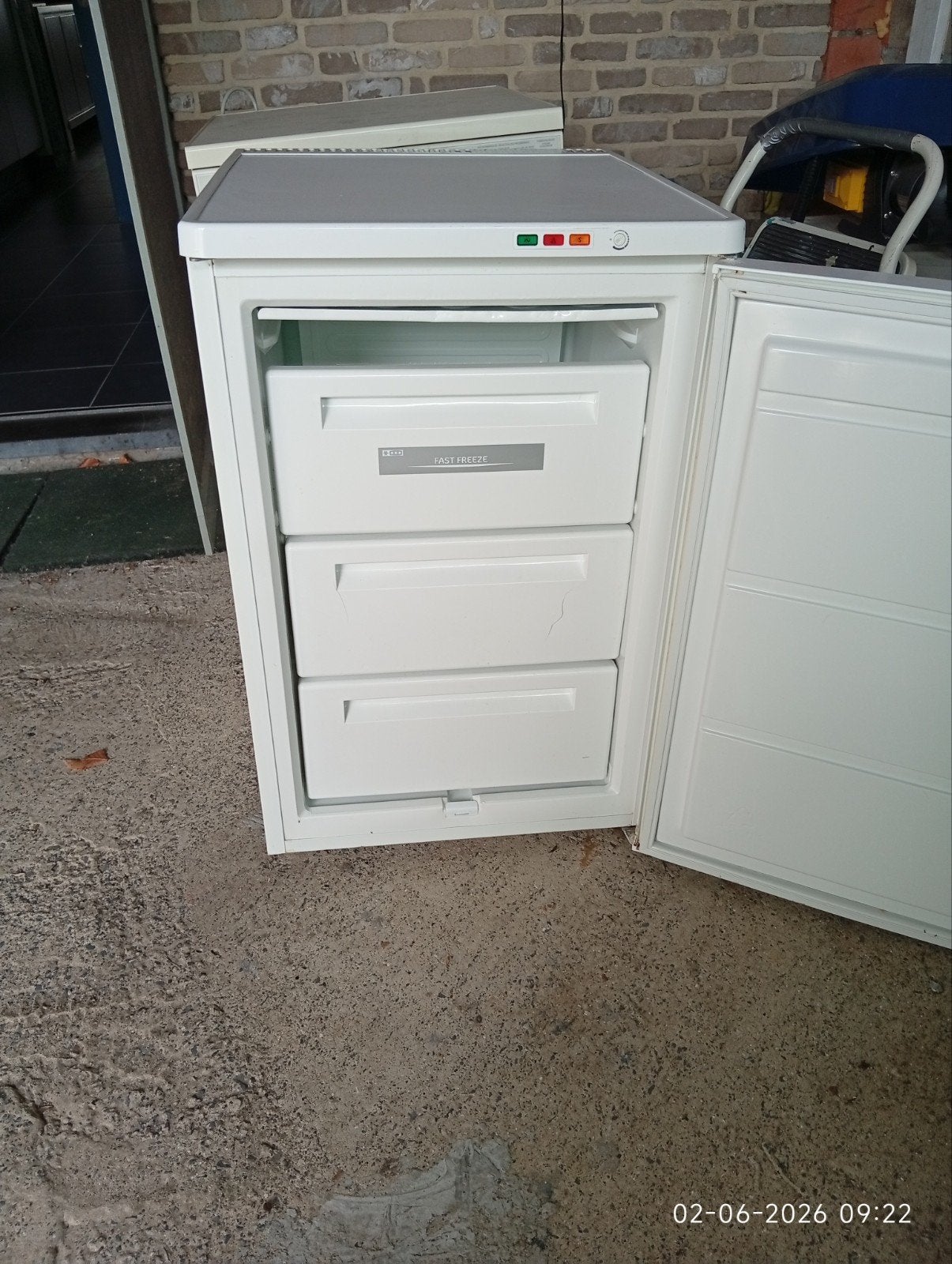 diepvriezer Zanussi en wasmachine Miele..gaat nog een rondje, Ophalen