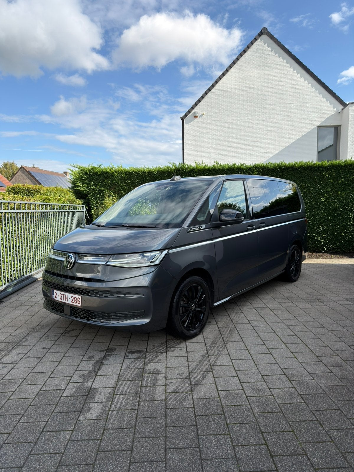 Volkswagen T7 Multivan Lang eHybrid PHEV 218 PK STYLE | Full, Auto's, Monovolume, 4 cilinders, 2000 kg, Leder