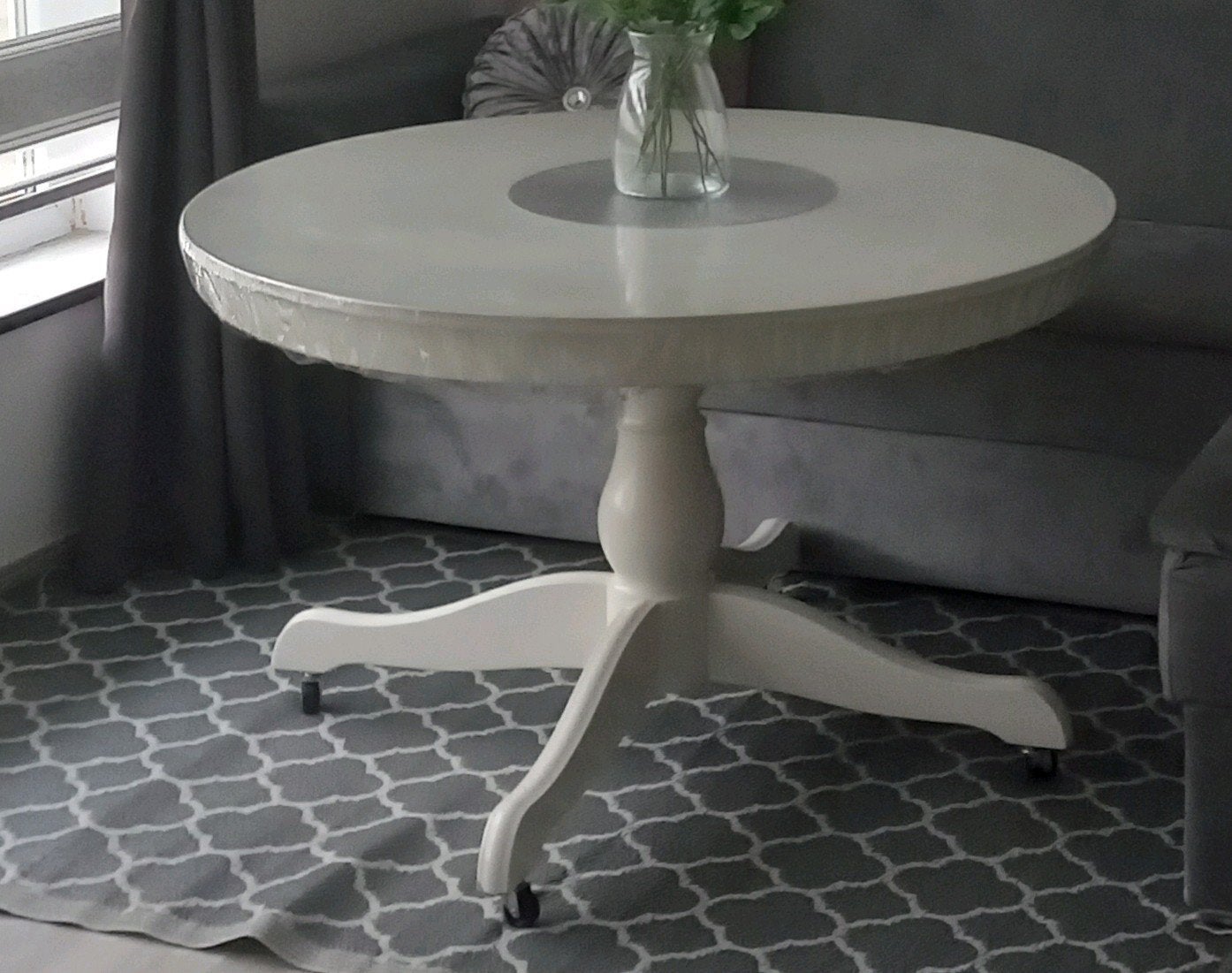 witte ronde eettafel gratis, Huis en Inrichting, Tafels | Eettafels, Ophalen