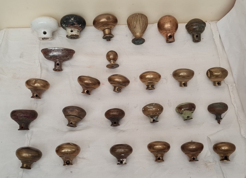 26 armoires anciennes - poignées de porte, Enlèvement ou Envoi, Utilisé, Cuivre ou Laiton, Loquet ou Poignée