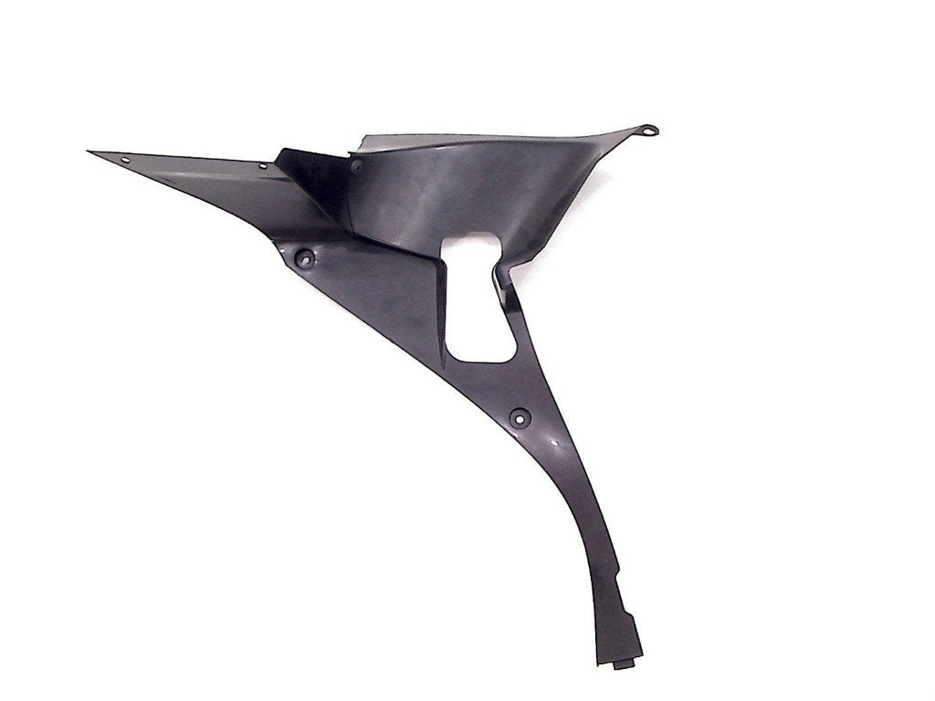 CARENAGE INTERNE PANNEAU DROIT Honda (64325-MELG-D200), Dhr. S. di Majo, Utilisé, Info@cama-motorparts.nl, P.J. Troelstraweg 8 8
3144 CX  MAASSLUIS, NL