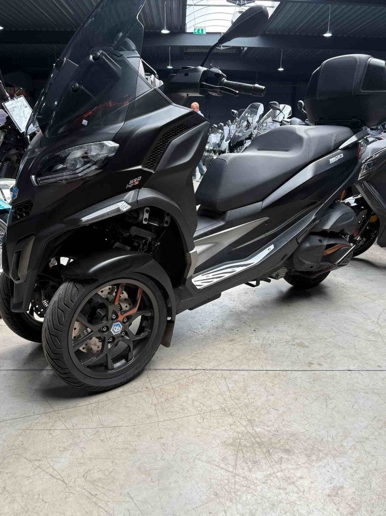 Piaggio MP3 530 HPE Exclusief 2023, Occasion, Bedrijf, Automaat, Scooter