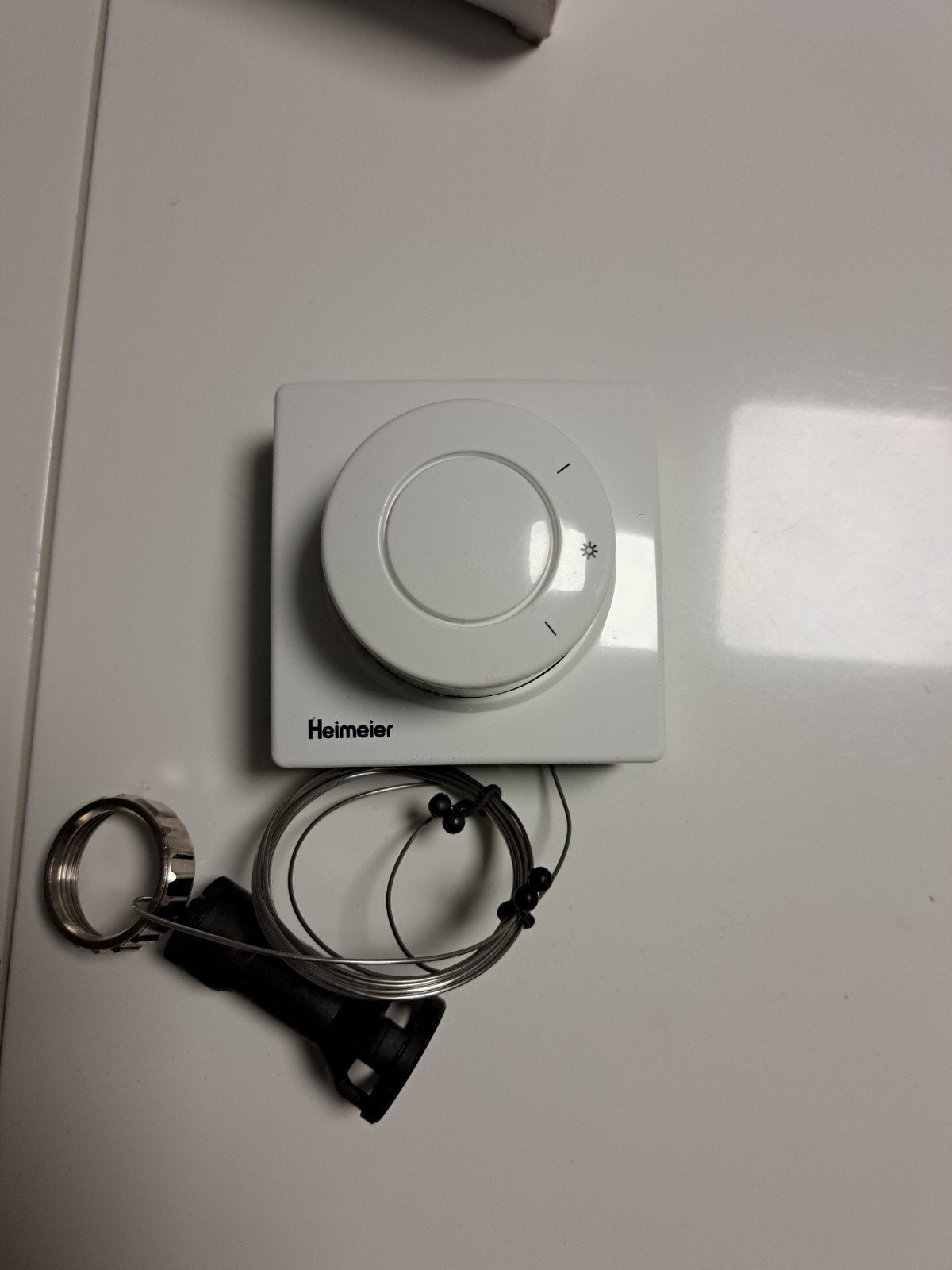 Tête thermostatique réglage a distance, Bricolage & Construction, Chauffage & Radiateurs, Enlèvement
