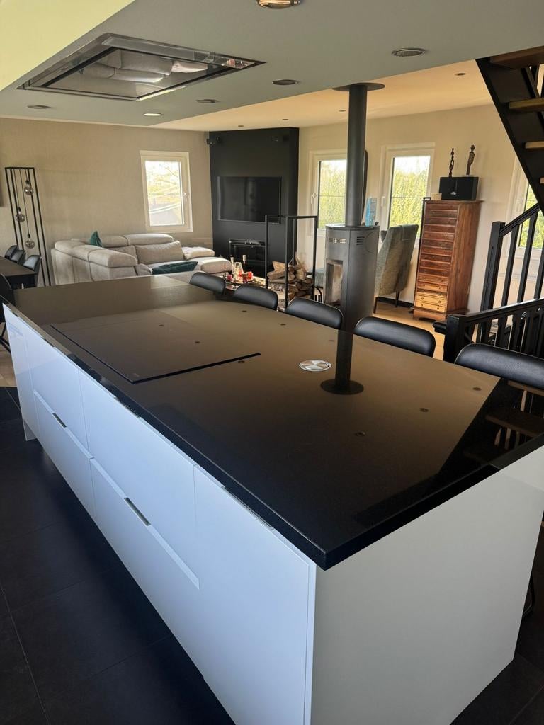 Volledig uitgeruste keuken met centraal eiland — huishoudeli, Zakelijke goederen, Horeca | Meubilair en Inrichting, Ophalen