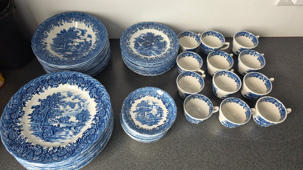 Servies, Service complet, Poterie, Comme neuf, Enlèvement