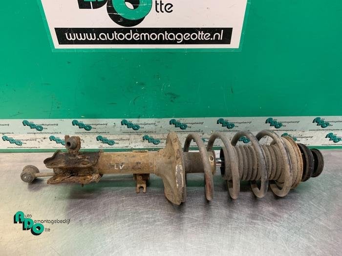 Schokdemperpoot links-voor van een Chevrolet Kalos (Kalos 02, Gebruikt, -, Ophalen of Verzenden, -