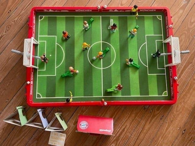 playmobil voetbalveld Bayern Munchen, Ophalen, Zo goed als nieuw, Complete set