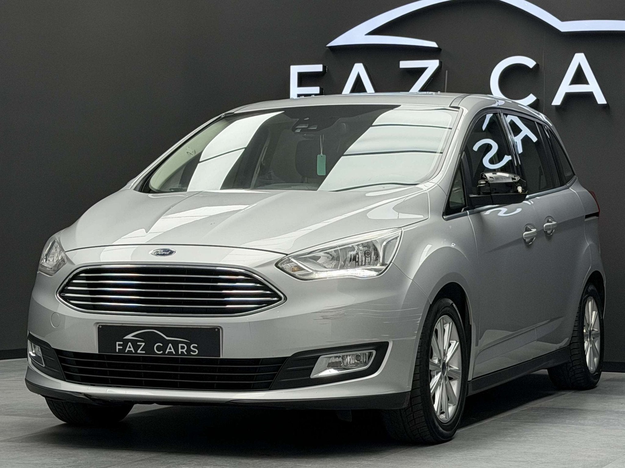 Ford Grand C-Max 1.5 EcoBoost Titanium * EXPORT / MARCHAND *, Auto's, Ford, Stof, Gebruikt, 4 cilinders, Start-stop-systeem