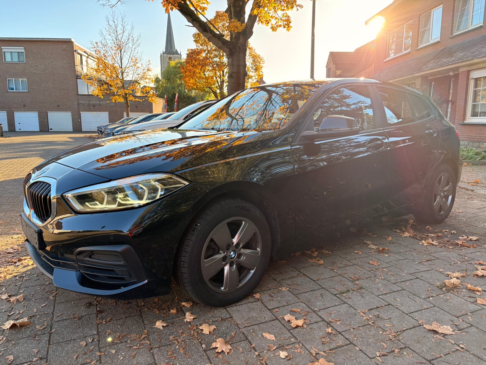 BMW 116i | LED, GARANTIE | BTW Aftrekbaar!, Auto's, Voorwielaandrijving, Zwart, Handgeschakeld, 5 deurs